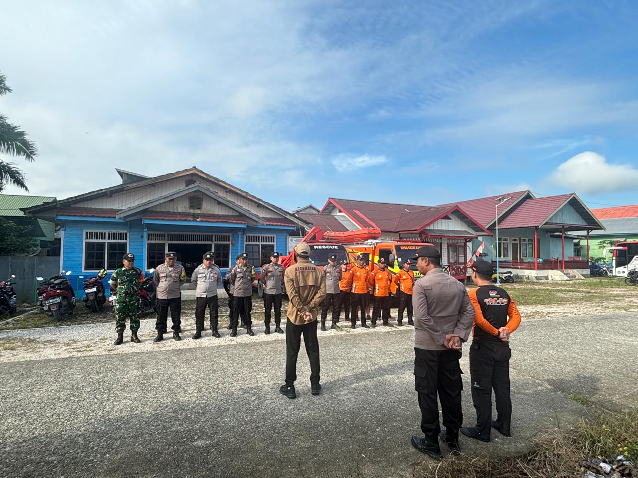 Pemerintah Kecamatan Kembang Janggut Lakukan Tinjauan Langsung Ke Wilayah yang Terdampak Banjir