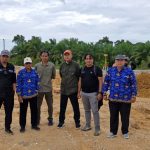 Pemerintah Kecamatan Kembang Janggut Dampingi Pengukuran Lahan Pembangunan Pabrik Minyak Merah