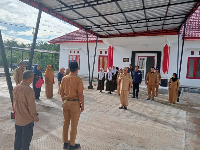 Apel Pagi Pegawai Kantor Camat, Tekankan Budaya Kerja BerAkhlak