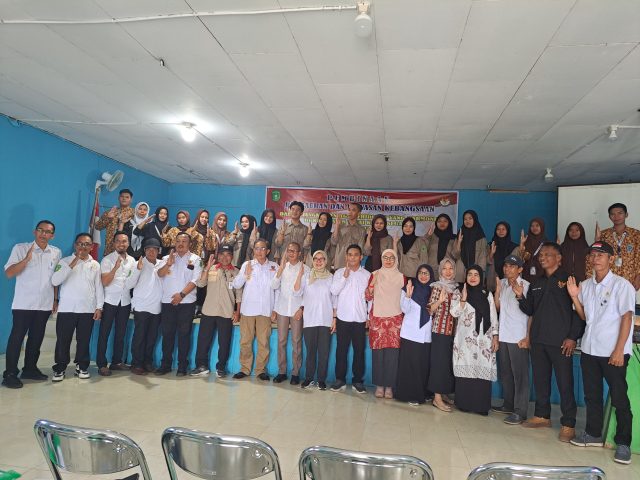 Pemerintah Kecamatan Kembang Janggut Bersama Kesbangpol Kukar Sosialisasikan Pembauran dan Wawasan Kebangsaan