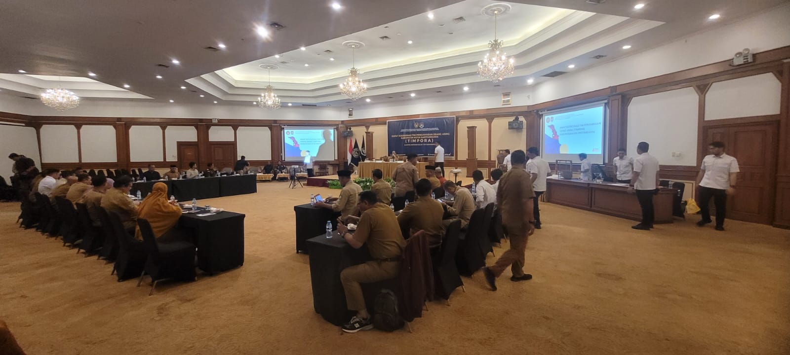 Plt. Camat Kembang Janggut Hadiri Rapat Koordinasi TIMPORA Kabupaten Kutai Kartanegara Tahun 2025