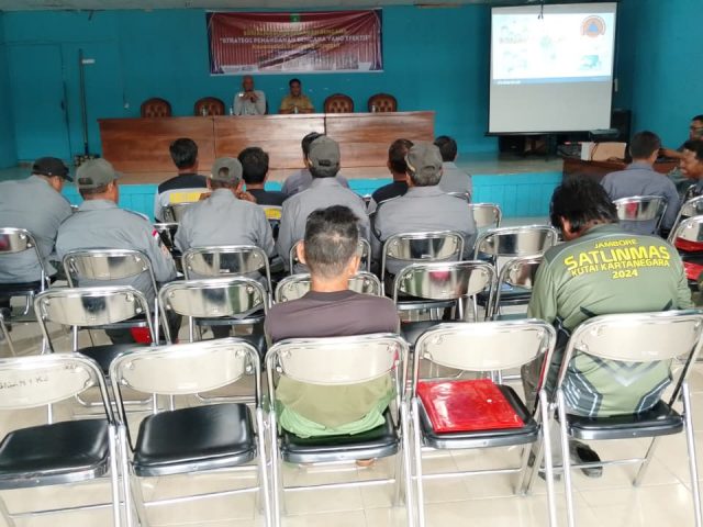 Perkuat Kapasitas Satlinmas, Kecamatan Kembang Janggut Adakan Sosialisasi Penanggulangan Bencana