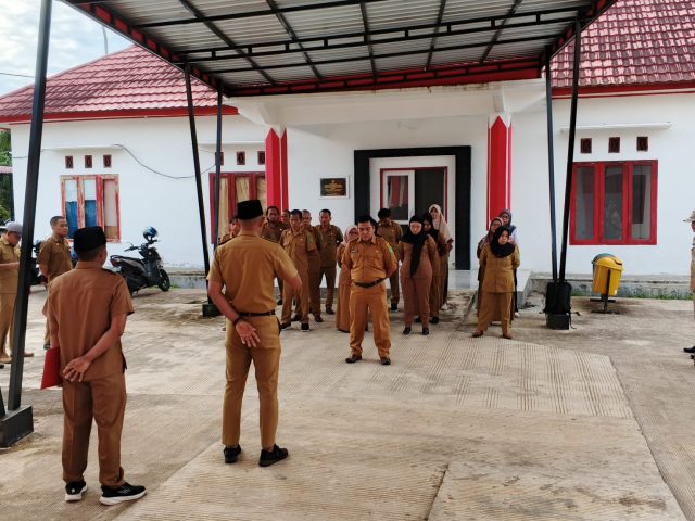 Apel Pagi Awal Tahun 2026, Camat Kembang Janggut Tekankan Pembaruan Perjanjian Kerja dan Peningkatan Pelayanan