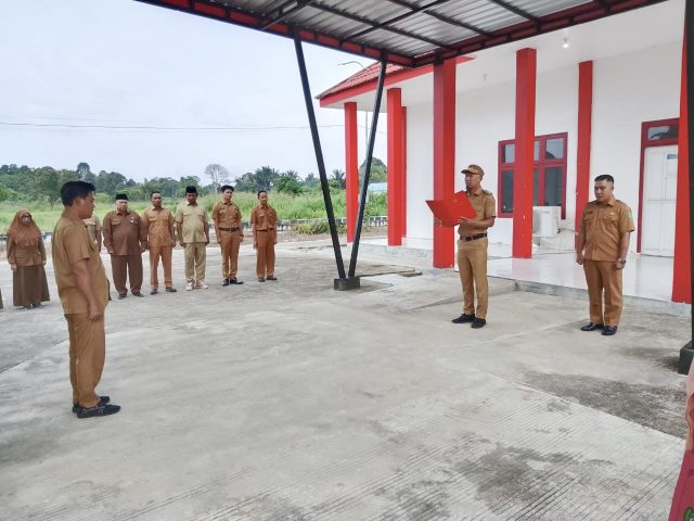 Melalui Apel Pagi, Camat Kembang Janggut Tekankan Pentingnya Mitigasi Kebakaran