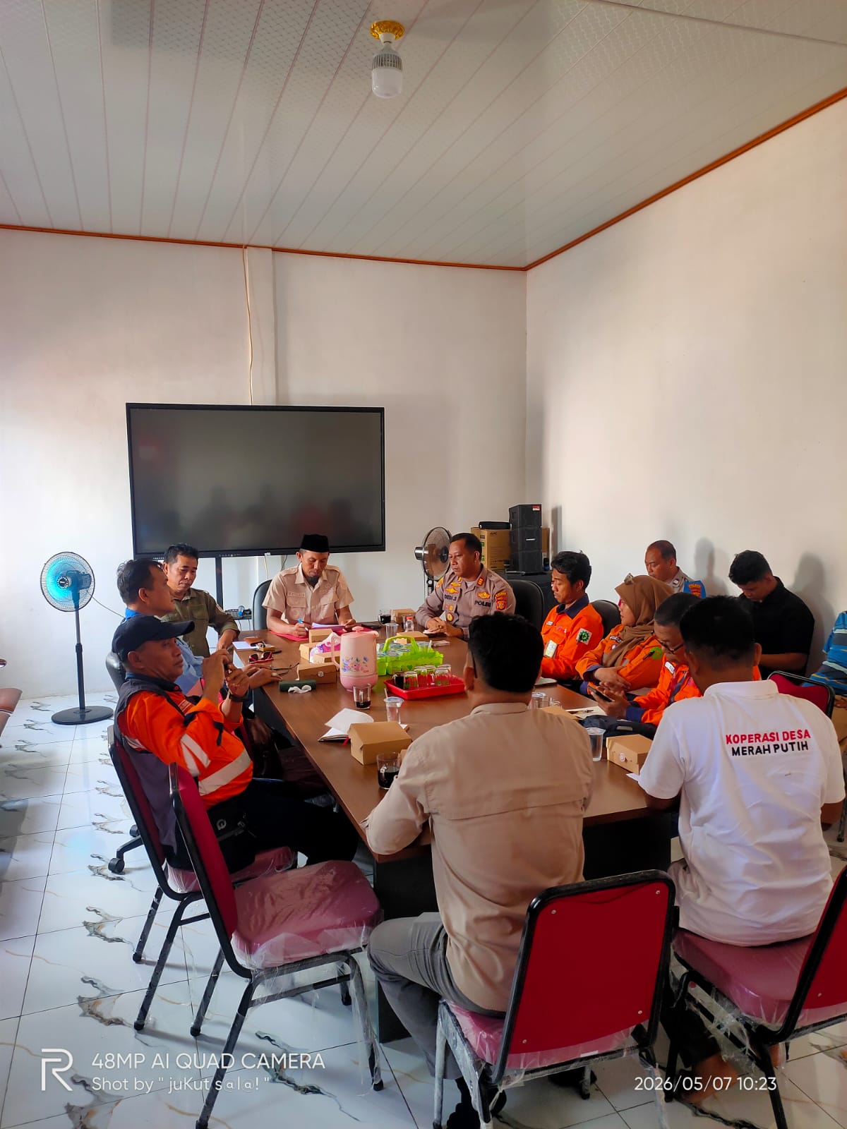 Tindak Lanjut Hasil RDP, Camat Kembang Janggut Pimpin Rapat Pembentukan Tim Pengawasan
