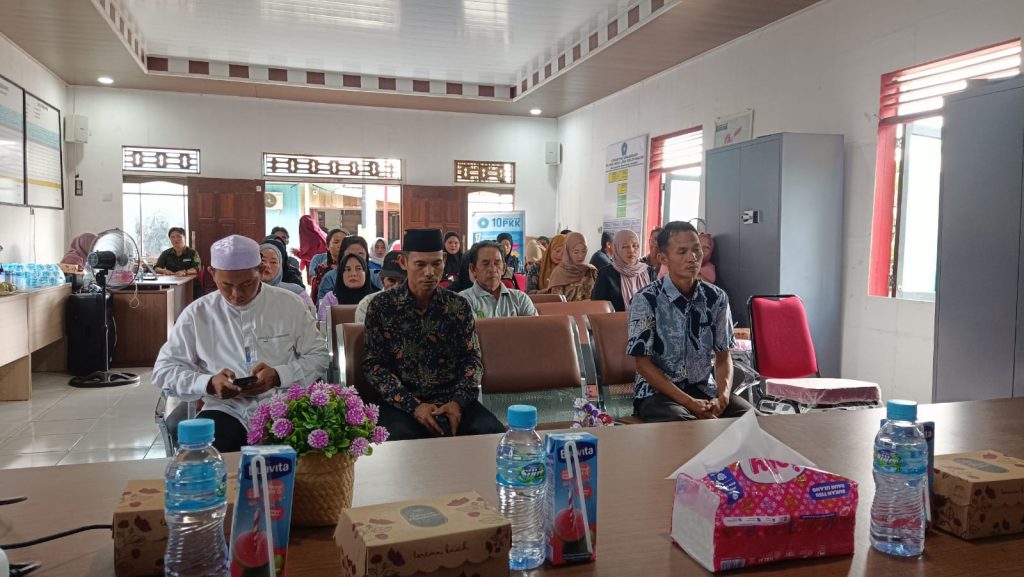 Kasi Kesejahteraan Sosial Kecamatan Kembang Janggut Hadiri Rembuk Stunting Desa Long Beleh Haloq